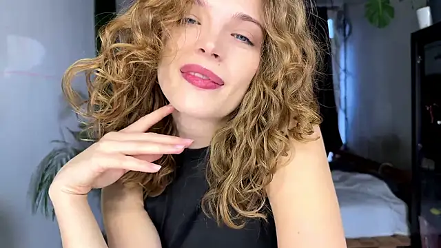 Miss Monroe online show from 02.26.26