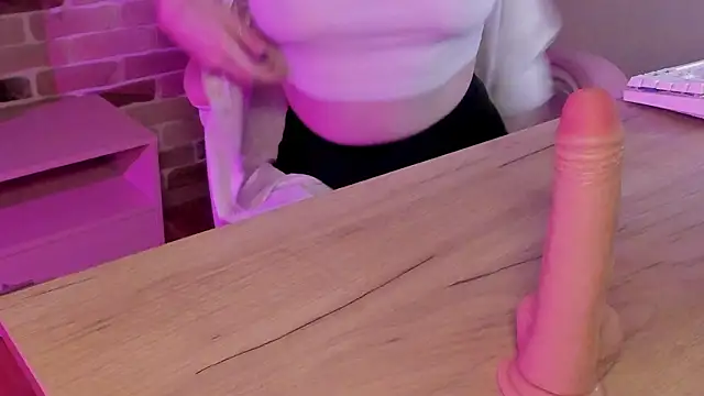 Snapshot of eoxu1 chatting on 02.07.26 eoxu1 online show from 02.07.26