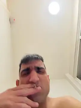 Snapshot of NaturalSunny chatting on 03.27.26 NaturalSunny online show from 03.27.26