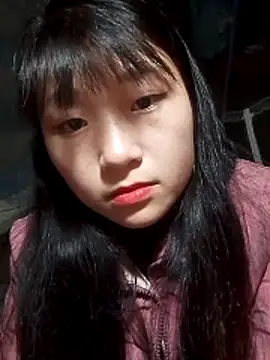 Snapshot of hinata-xx chatting on 12.14.25 hinata-xx online show from 12.14.25