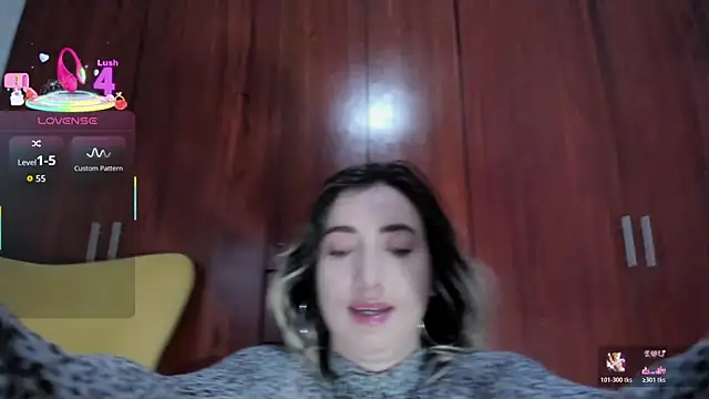 Snapshot of carly_grasso chatting on 11.29.25 carly grasso online show from 11.29.25