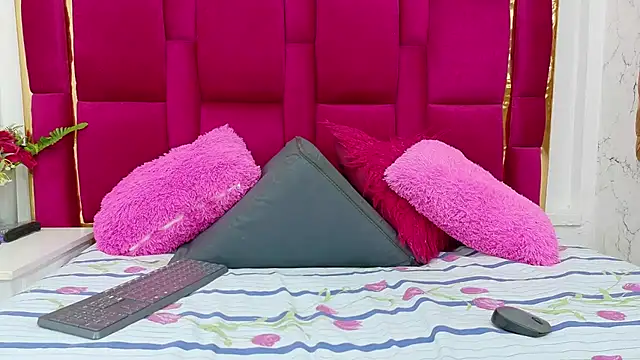 RebecaMarshall online show from 02.18.26