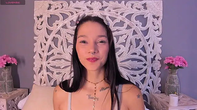 loraineblake online show from 12.22.25