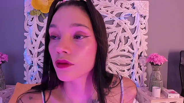 loraineblake online show from 02.24.26