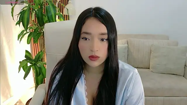 IAM  ZARA online show from 06.16.26