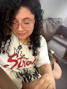 VanesssaMilf  online show from 04.22.26