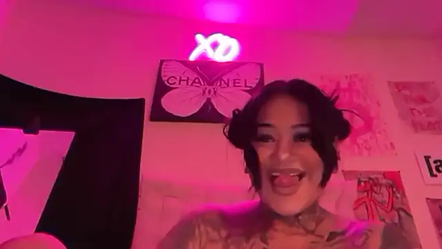 Snapshot of Itsonlyvirgo chatting on 02.20.26 Itsonlyvirgo online show from 02.20.26