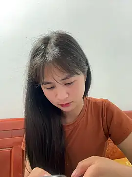 Him MountainGirl online show from 04.27.26