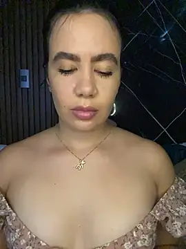 Snapshot of ValentinaEliot chatting on 02.07.26 ValentinaEliot online show from 02.07.26