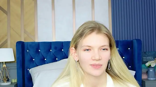 Vivien Hans online show from 01.17.26