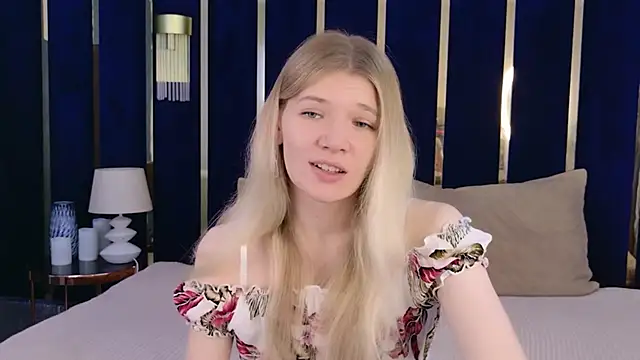Snapshot of Vivien_Hans chatting on 05.24.26 Vivien Hans online show from 05.24.26