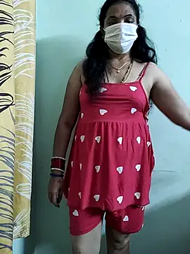 Snapshot of bhavyasri_55 chatting on 12.16.25 bhavyasri 55 online show from 12.16.25