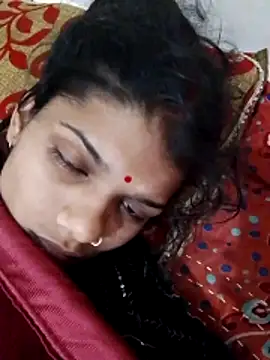 Snapshot of SEEMABABY12 chatting on 12.18.25 SEEMABABY12 online show from 12.18.25