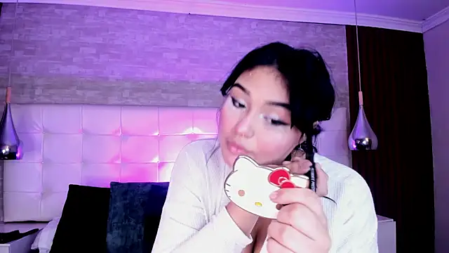 NaomySakura online show from 05.03.26