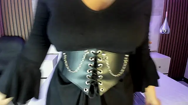 NaomySakura online show from 05.05.26