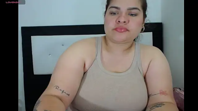 NinaFuentes2X online show from 06.08.26