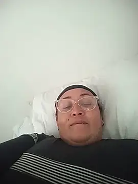 Nini Love  online show from 02.23.26