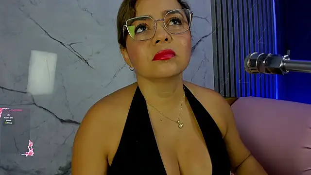 Snapshot of shayra_boobs2 chatting on 07.14.26 shayra boobs2 online show from 07.14.26