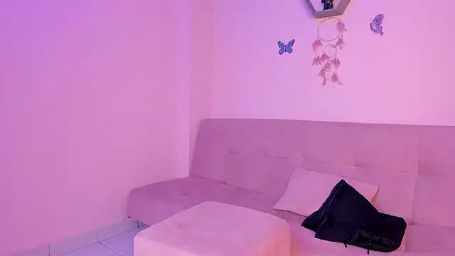 Saraa moon1   online show from 03.20.26