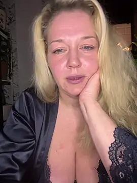 JenniferCarmen online show from 02.02.26