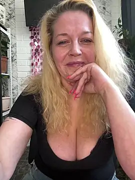 JenniferCarmen online show from 02.16.26