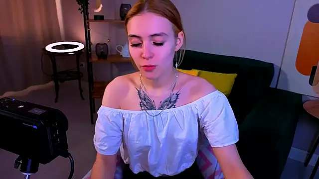 Bella xBaby online show from 03.13.26