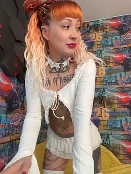 Snapshot of Tattoo__Moon chatting on 03.04.26 Tattoo Moon online show from 03.04.26