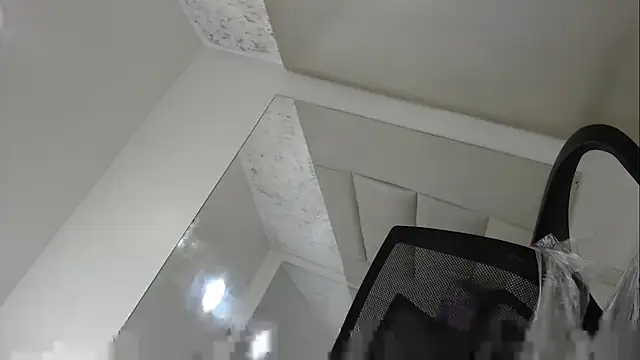 Snapshot of Matewhottx chatting on 12.14.25 Matewhottx online show from 12.14.25