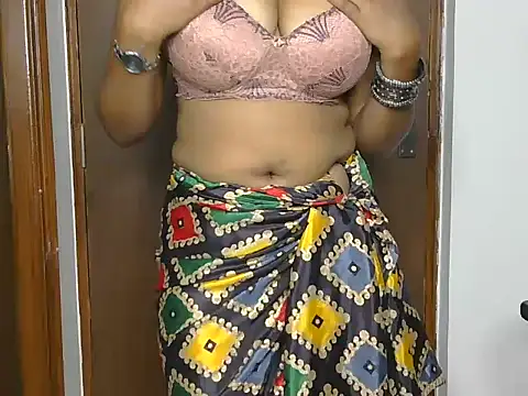 Navya Verma online show from 12.14.25