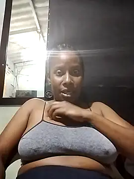 Snapshot of vayolletd chatting on 12.19.25 vayolletd online show from 12.19.25