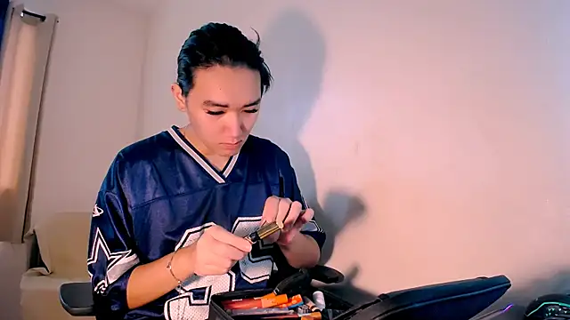 Snapshot of lil_cummer69 chatting on 02.25.26 lil cummer69 online show from 02.25.26