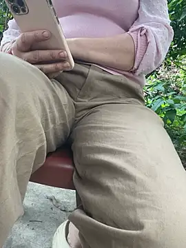 Snapshot of Yumi69 chatting on 03.11.26 Yumi69 online show from 03.11.26