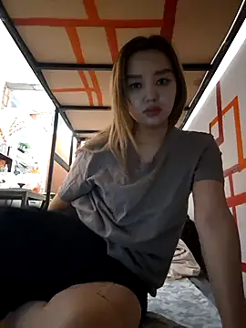 Snapshot of SherrylShaw chatting on 01.18.26 SherrylShaw online show from 01.18.26