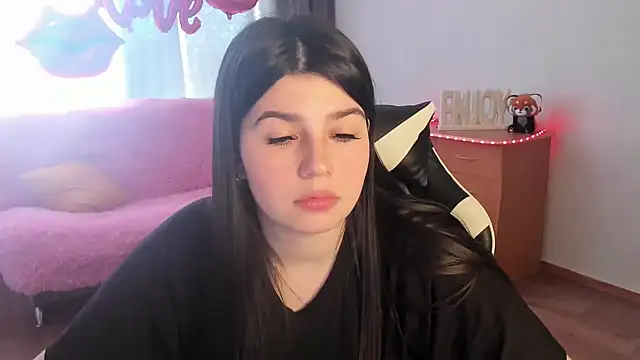 KisaModel online show from 04.29.26