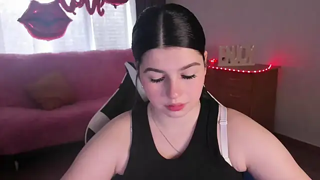 KisaModel online show from 05.08.26