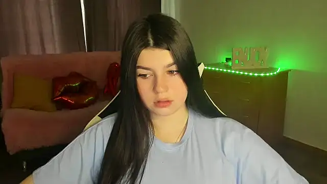 KisaModel online show from 05.23.26