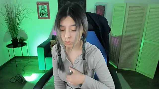 SirenMystiq online show from 12.19.25