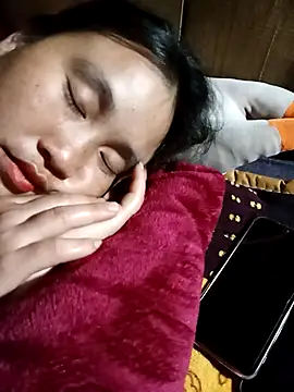 Snapshot of -myaa- chatting on 12.14.25 -myaa- online show from 12.14.25