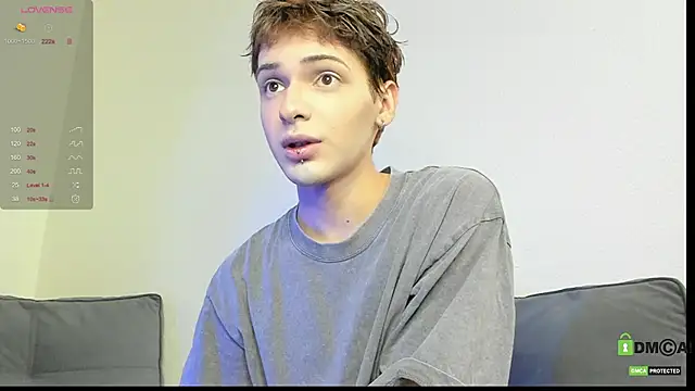 Snapshot of colestorm_ chatting on 01.10.26 colestorm online show from 01.10.26