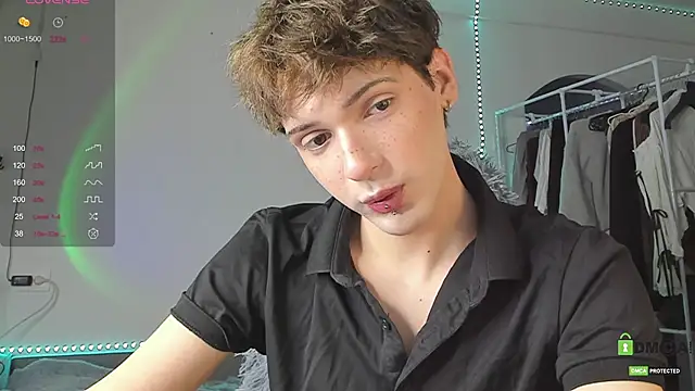 Snapshot of colestorm_ chatting on 02.05.26 colestorm online show from 02.05.26