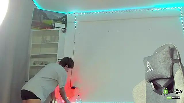 Snapshot of colestorm_ chatting on 03.05.26 colestorm online show from 03.05.26