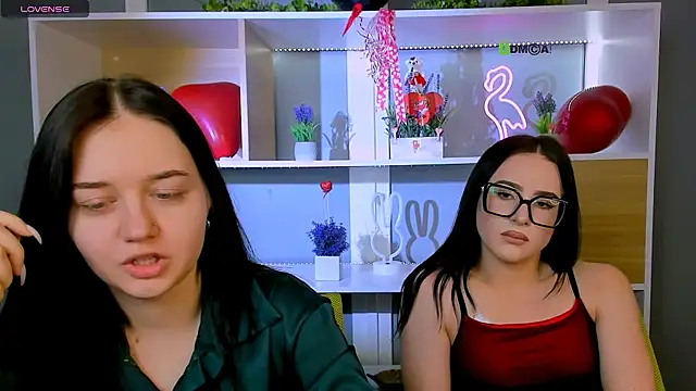 Snapshot of alia_skay chatting on 02.14.26 alia skay online show from 02.14.26