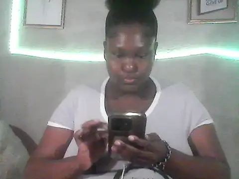 Snapshot of sweetmilkylady chatting on 04.01.26 sweetmilkylady online show from 04.01.26