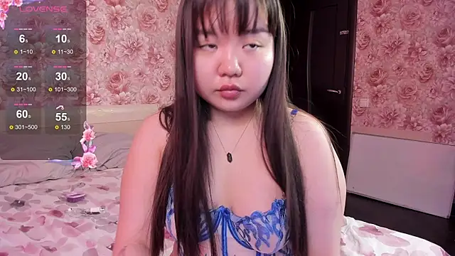 hungrybunny333 online show from 03.05.26