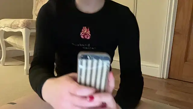 Snapshot of ijustturned18today chatting on 12.23.25 ijustturned18today online show from 12.23.25