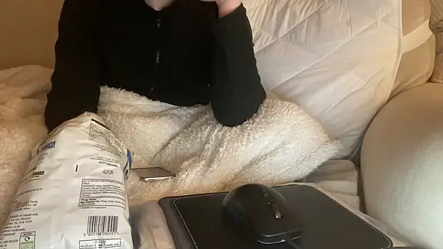 Snapshot of ijustturned18today chatting on 01.13.26 ijustturned18today online show from 01.13.26