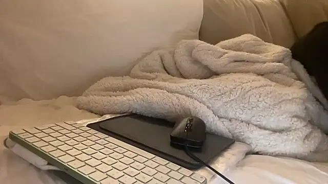 Snapshot of ijustturned18today chatting on 01.16.26 ijustturned18today online show from 01.16.26