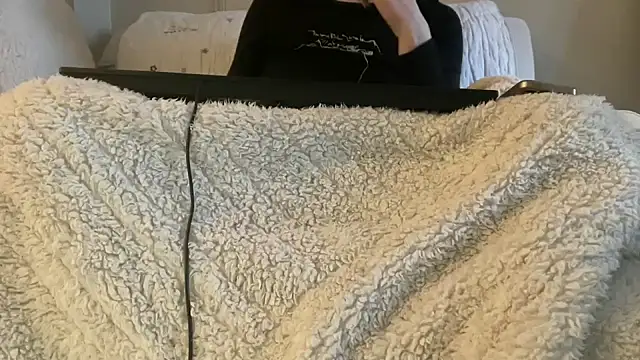 Snapshot of ijustturned18today chatting on 02.02.26 ijustturned18today online show from 02.02.26