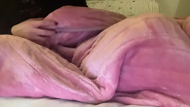 Snapshot of ijustturned18today chatting on 02.04.26 ijustturned18today online show from 02.04.26