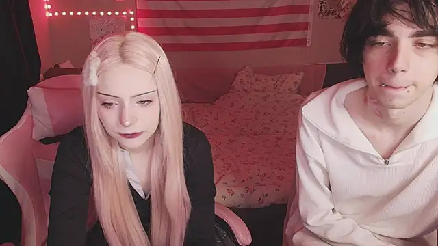 Snapshot of midnight_memories chatting on 02.14.26 midnight memories online show from 02.14.26